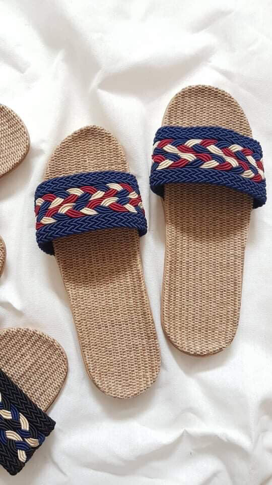 Natural Linen Slippers