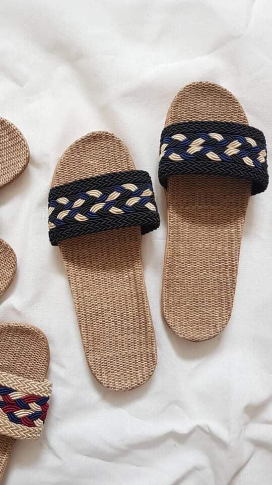 Natural Linen Slippers
