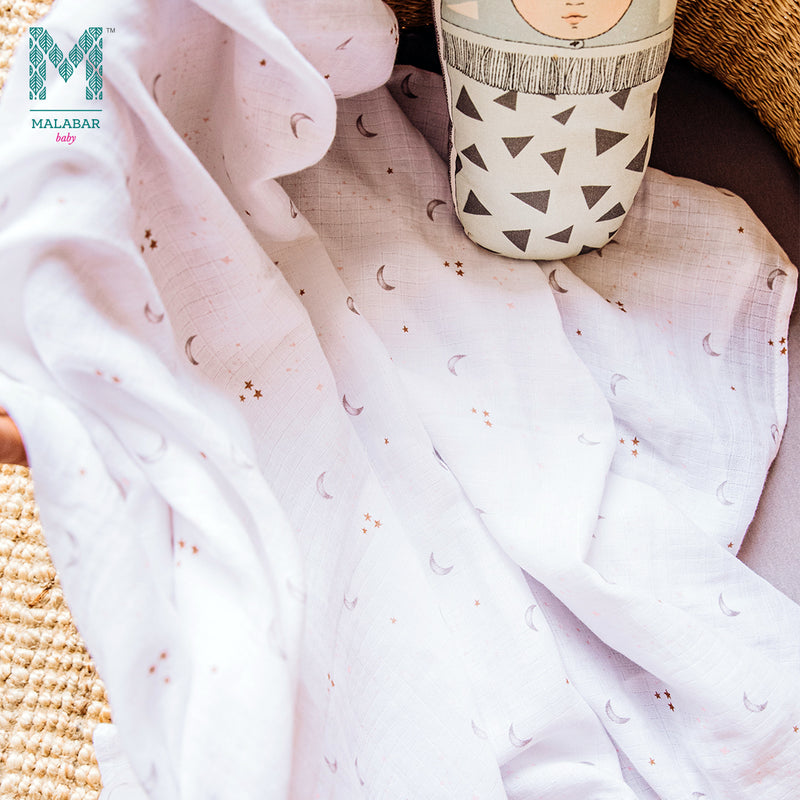 Malabar Baby Organic Muslin Single Swaddle - Pink Star